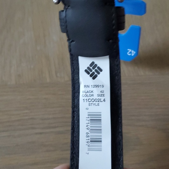 Columbia Black leather belt NEW 42W - Picture 3 of 3